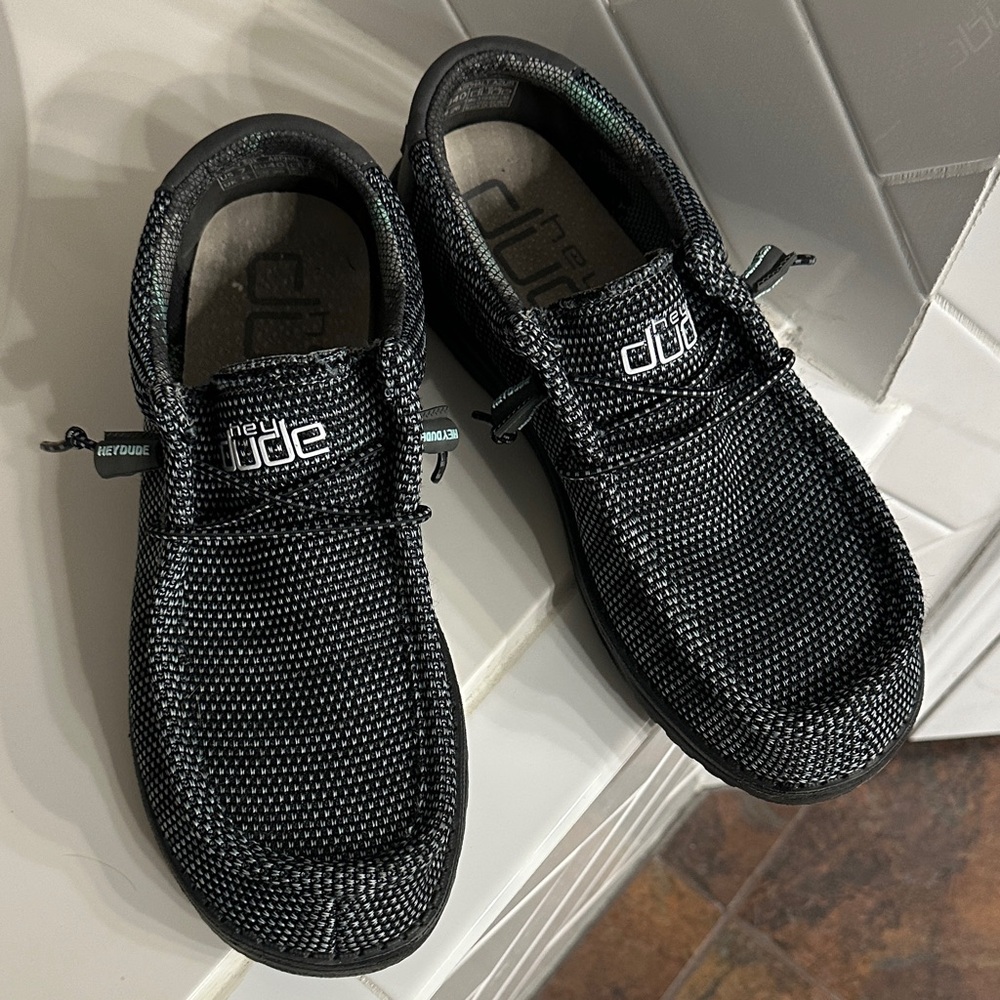 Hey Dude Textured Black Loafers